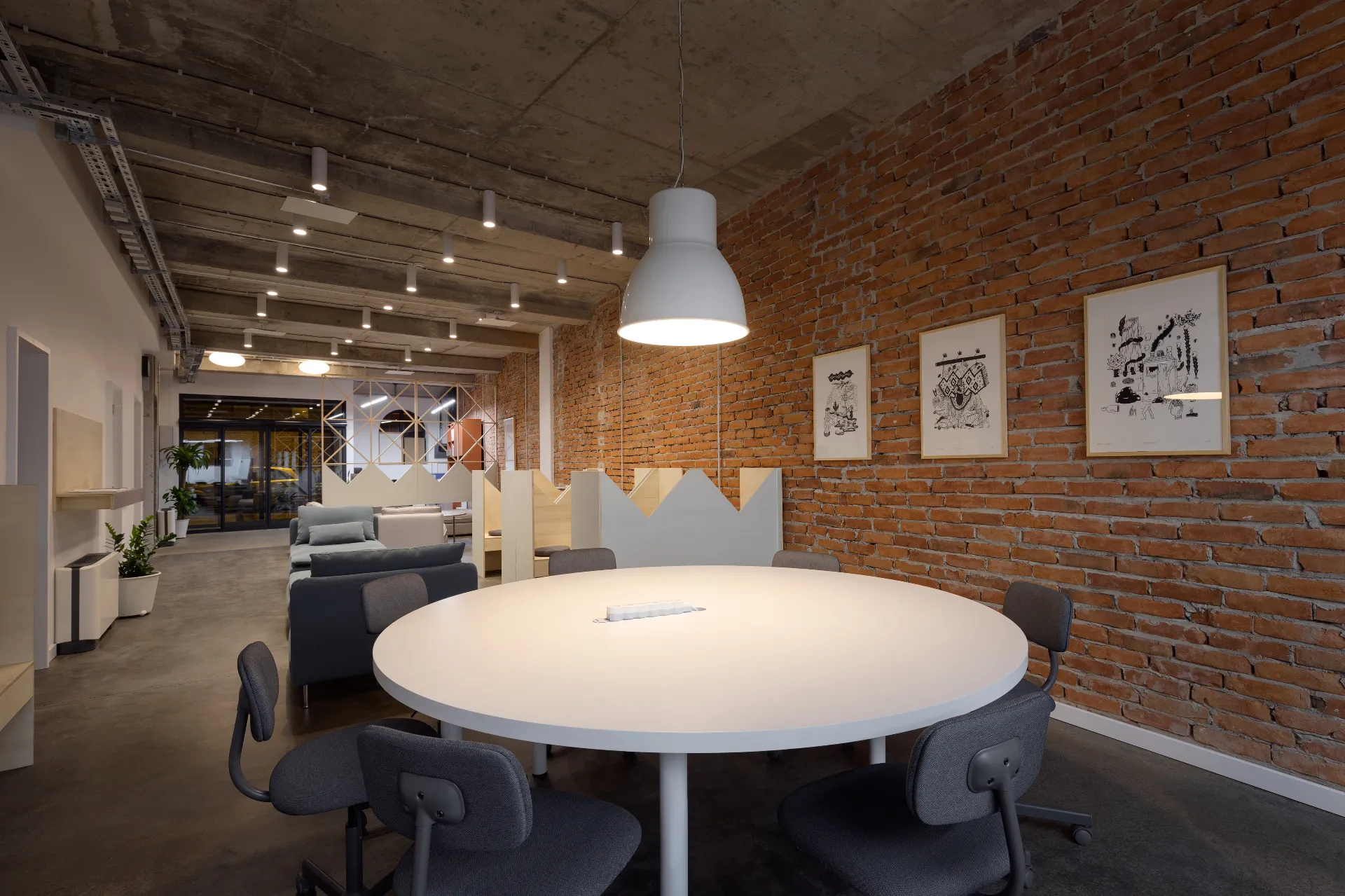 Konferencijska sala VirtuHub coworkinga u Zemunu